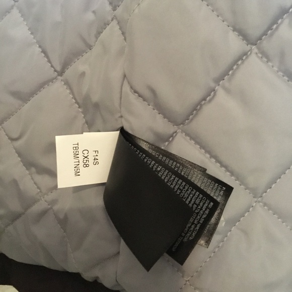 THE NORTH FACE MAUVE&ZIPPERAND SNAP FRONT COAT/QUILTED INSIDE/ATTACHED HOOD/SZ M - Picture 10 of 15